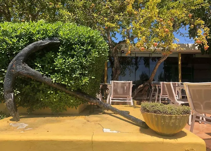 157, Pedras D'el Rei Tavira